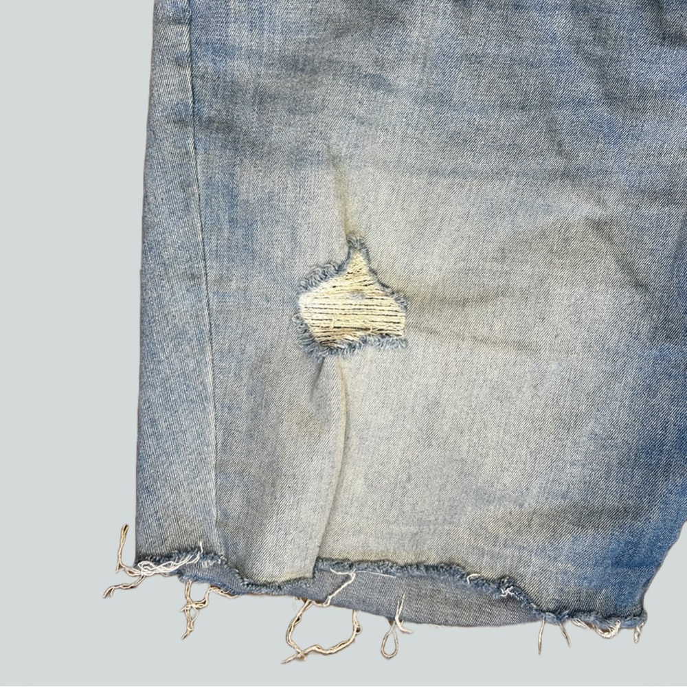 Universal Thread Mid Rise Bermuda Jean Shorts - Picture 2 of 6